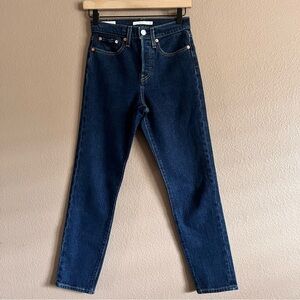 Levi's Premium Wedgie Button Fly Jeans Size 24